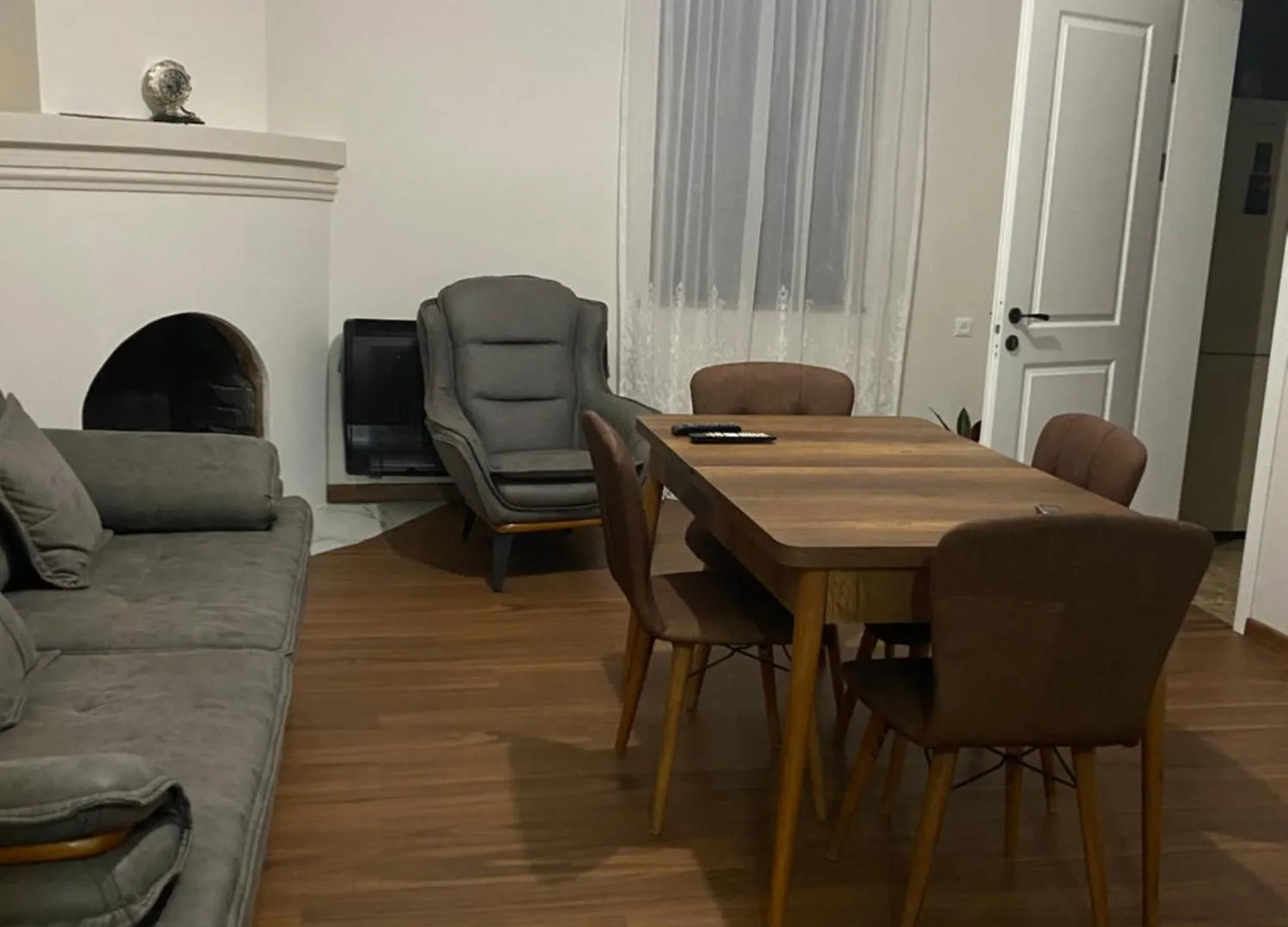 בית הארחה באטומי Zurkas' Guesthouse